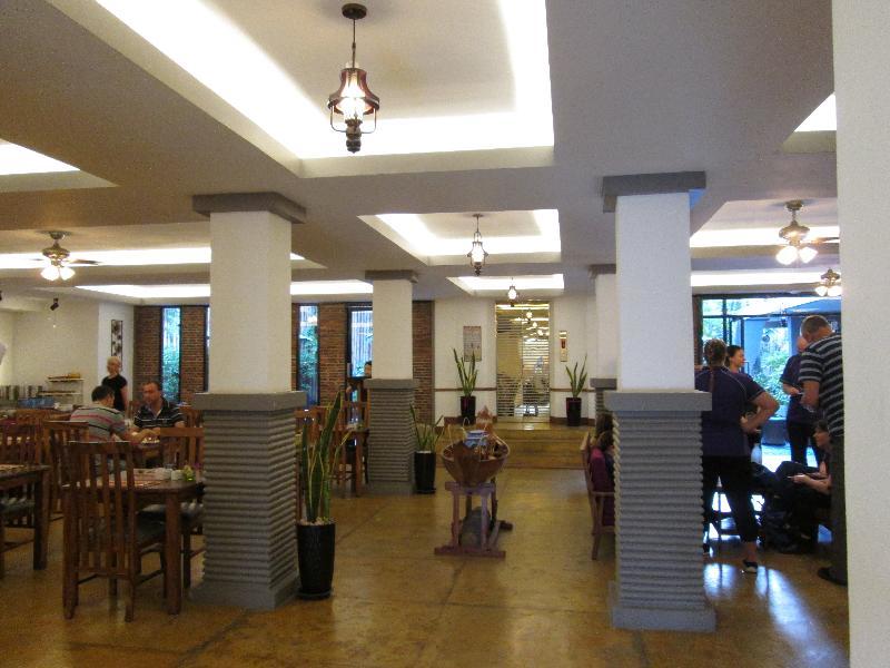 Double Leaf Boutique Hotel Phnom Penh Exterior foto
